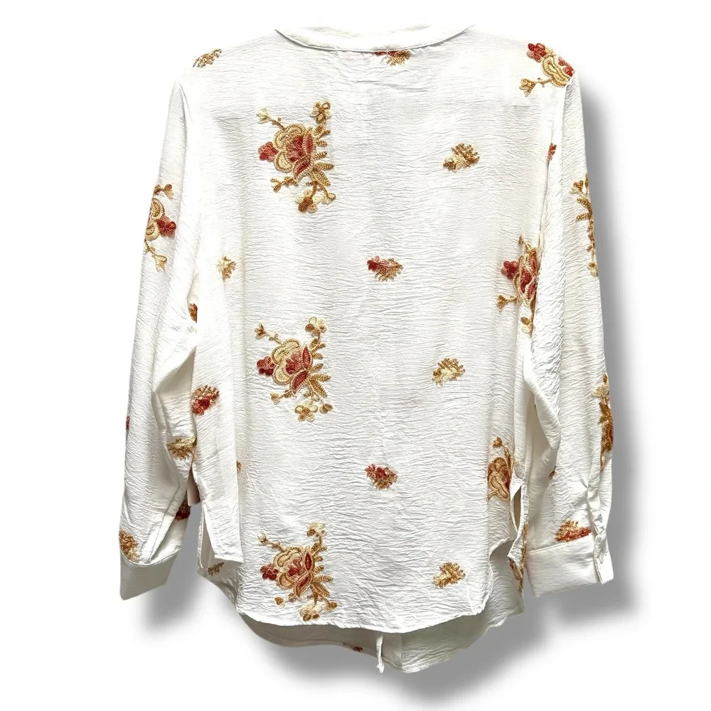 Ana & Rose White Floral Embroidered Button Down Blouse Roll Tab Sleeve Large NEW - Picture 5 of 7